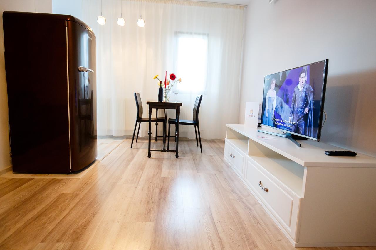 Metropolitan Iassium Luxury Suites Iasi Buitenkant foto