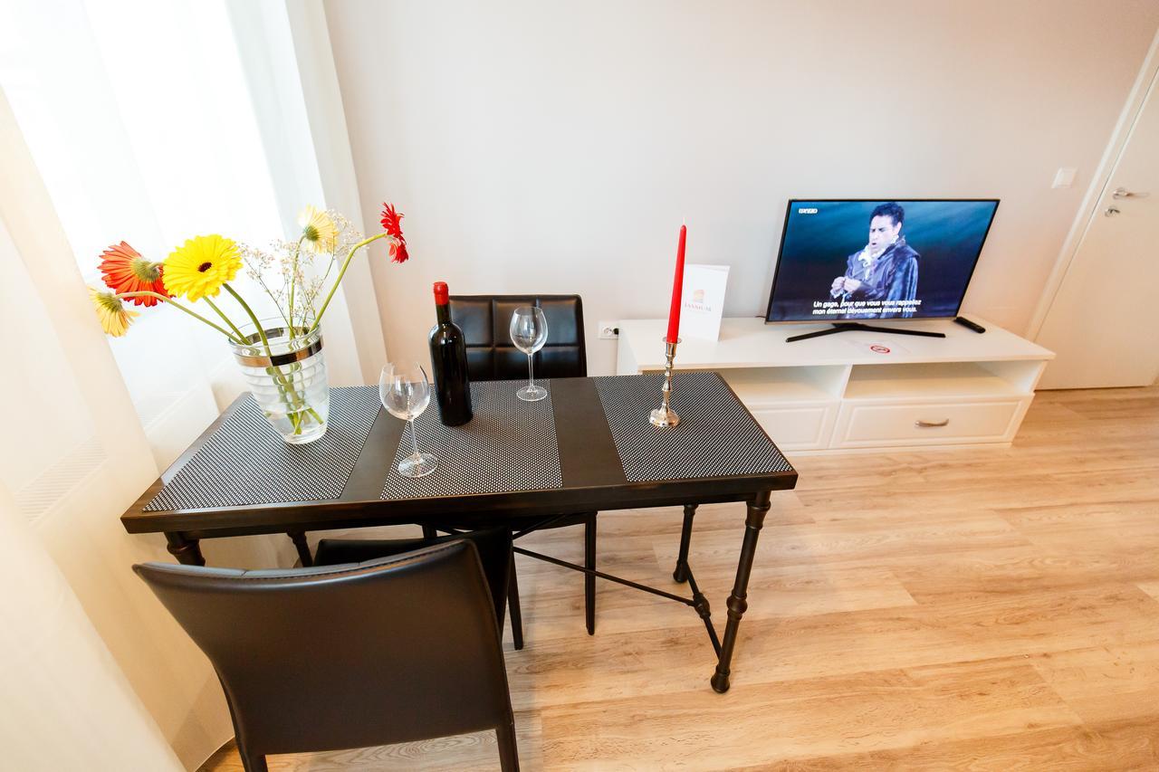 Metropolitan Iassium Luxury Suites Iasi Buitenkant foto