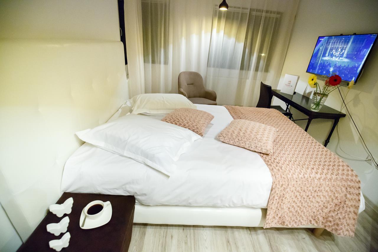 Metropolitan Iassium Luxury Suites Iasi Buitenkant foto